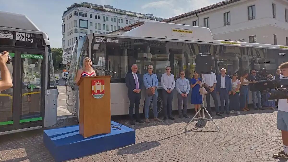 Pordenone accelera sul futuro: arrivano gli autobus green. L'investimento e le parole di Amirante. - 