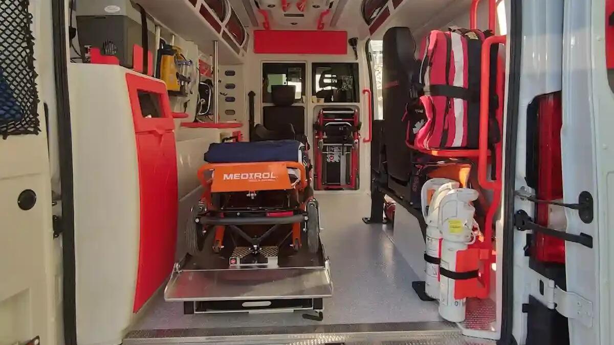 16enne accoltellato al torace, ipotesi tentata rapina: le condizioni del ragazzo sono gravi - 