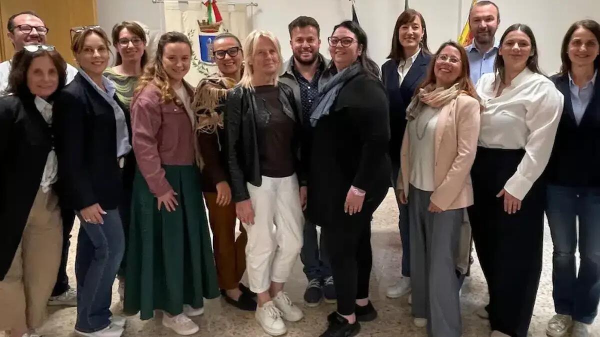 Suoni, trasformazioni e natura: a Fonte lo spettacolo immersivo che incanta grandi e bambini -