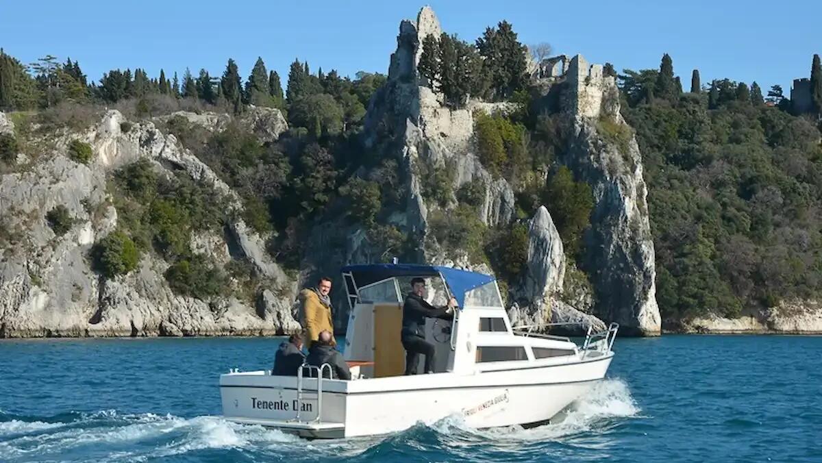 Proseguono le escursioni in barca “Duino-Bocche del Timavo” con rievocazioni storiche e paesaggi unici - 