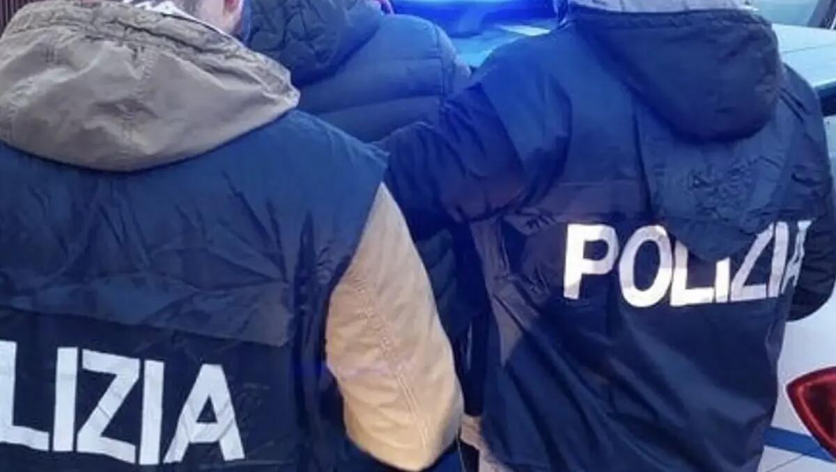 Evade detenuto in semilibertà, rintracciato sul confine svizzero: arrestato a Ponte Chiasso -