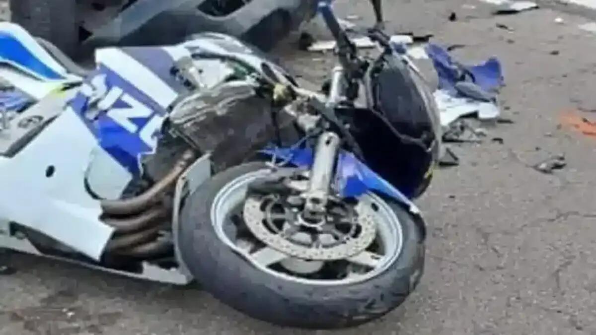 Tremendo scontro auto-moto: centauro 22enne in condizioni disperate - 