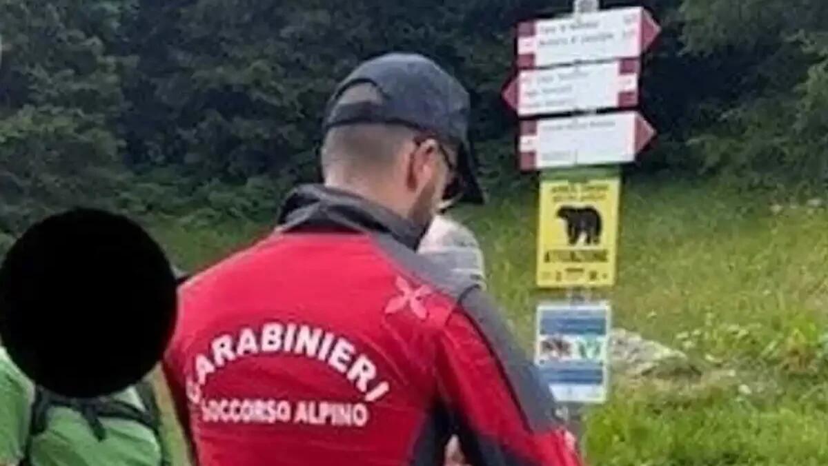 Turisti pagano oltre 200 euro per una guida, ma non ha l'abilitazione: sanzionata insieme all'agenzia - 