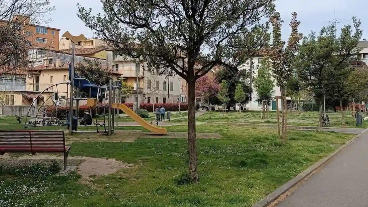 Lite degenera nel sangue: 26enne accoltellato al parco Martiri delle Foibe -