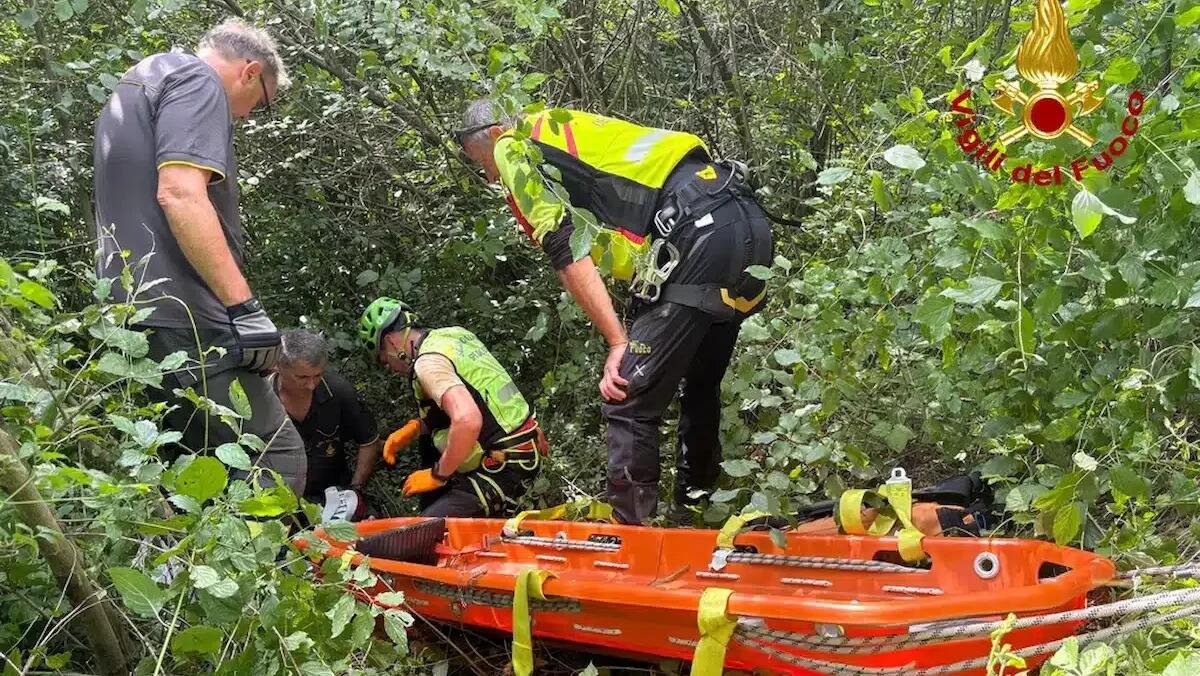 24 ore di paura a Magnano in Riviera, ritrovato un uomo disperso: soccorso in un dirupo - 