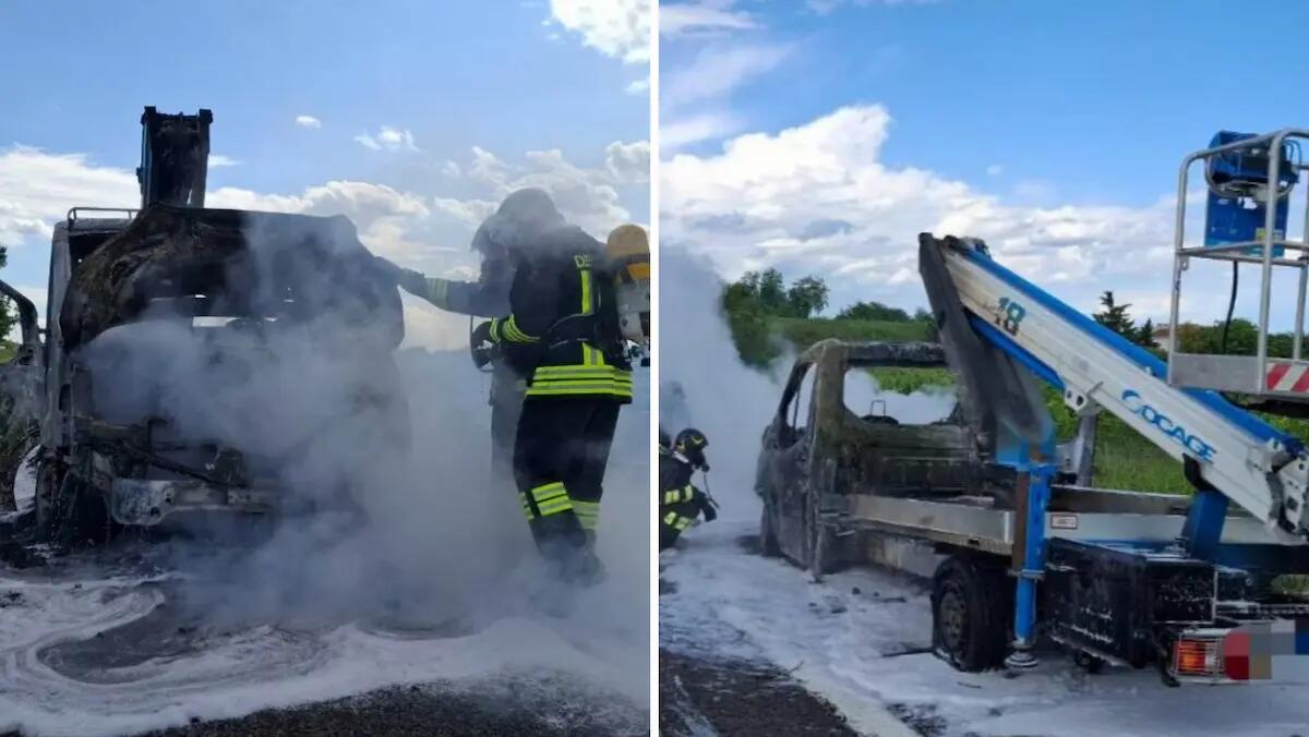 Piattaforma aerea improvvisamente in fiamme sulla A27: intervento a Villorba -