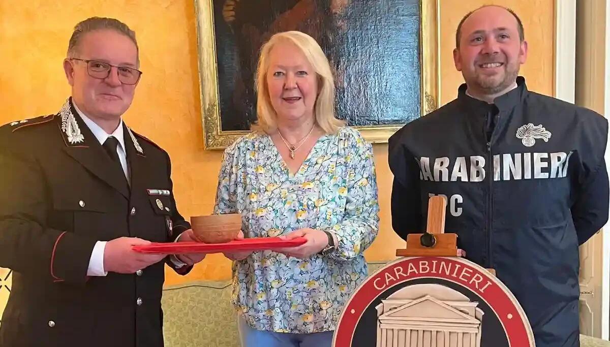 Beni archeologici da Grecia, Egitto e Giordania trovati in una casa a Trento: restituiti alle Ambasciate - 