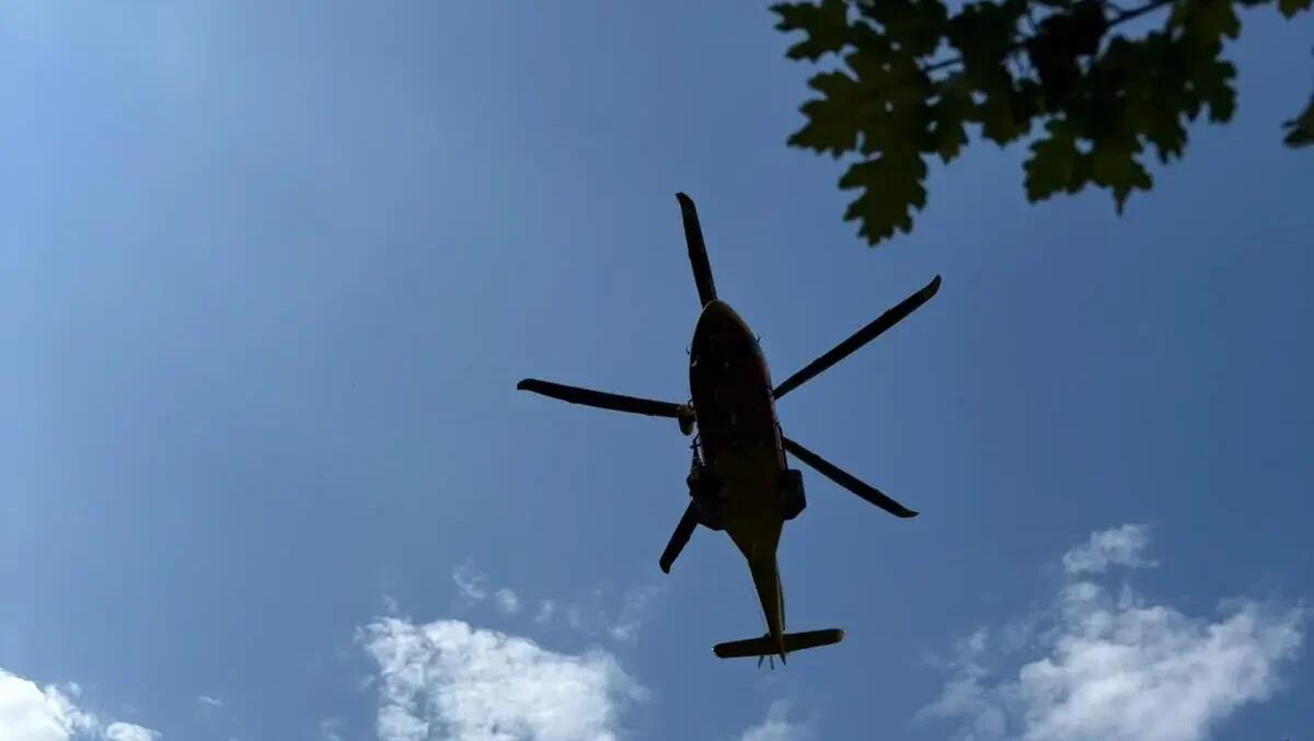 Incidente in ferrata per un'escursionista austriaca, precipita per 6 metri: non era assicurata - 