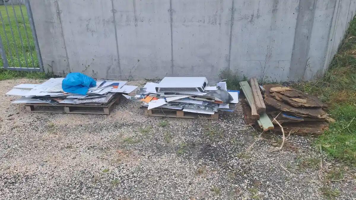 Santa Lucia di Piave, volontari contro i vandali: ripuliti Palacastanet e cimitero di Sarano - 