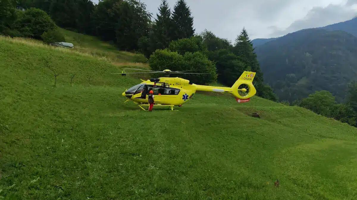Cade su un prato a Dierico e si frattura il femore: soccorso un ragazzo minorenne - 
