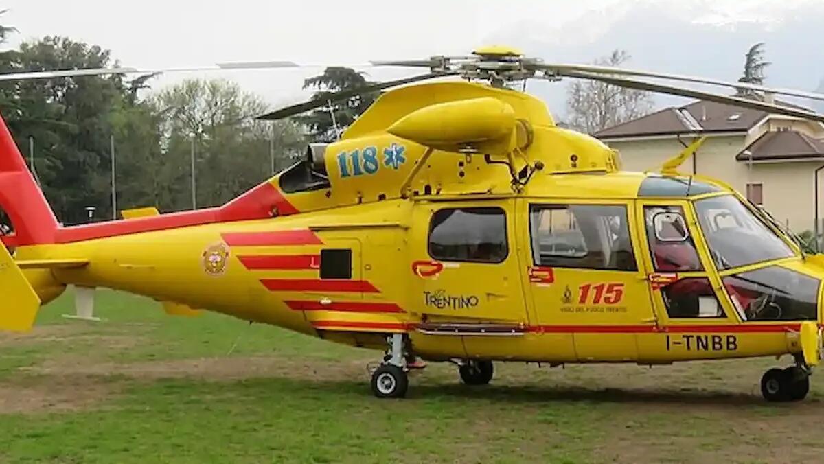 Val di Non, 96enne perde il controllo dell’auto e precipita nel bosco: elitrasportato al Santa Chiara - 