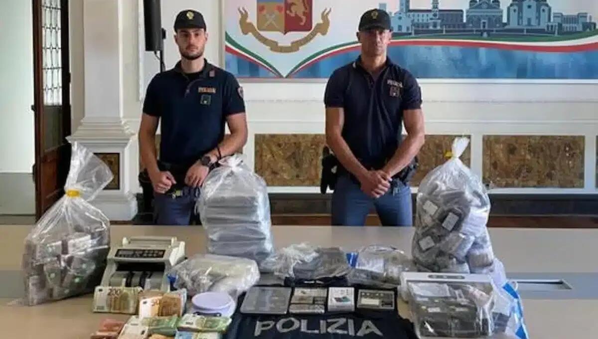 Seconda casa adibita a magazzino per la droga: trovati 40 chili di stupefacenti, arrestato 37enne - 