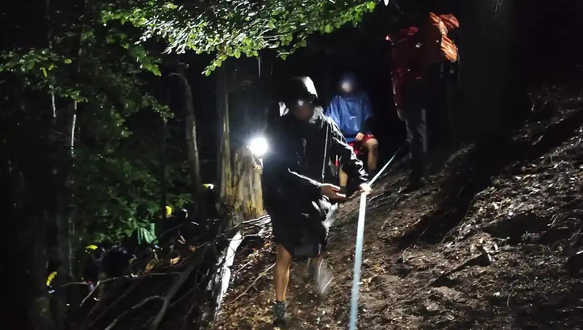 Sentiero impraticabile causa maltempo, 22 scout bloccati nel fango: recuperati fradici nella notte - 