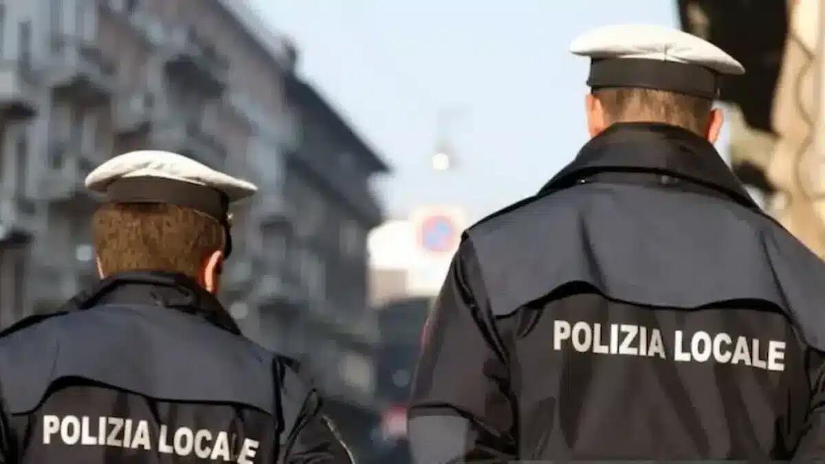 Aveva rigato col punteruolo decine di auto in sosta a Trieste: vandalo incastrato dalle telecamere -