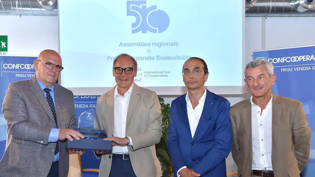 Confcooperative celebra 50 anni e premia Filippo Giorgi per la sua lotta ai cambiamenti climatici - 