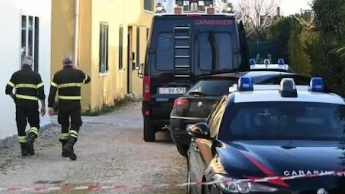 Non rispondeva più al telefono, il fratello chiede aiuto: trovata morta da giorni in casa - 