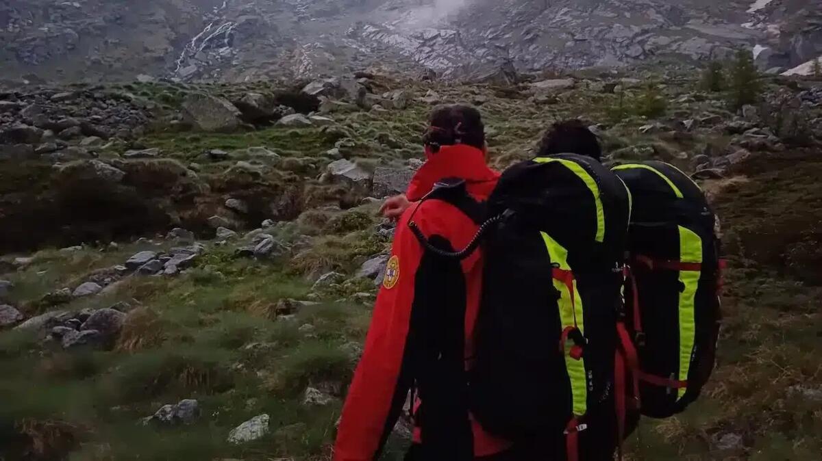 Escursionisti sorpresi dalla grandine lungo il sentiero: recuperati dal Soccorso Alpino -