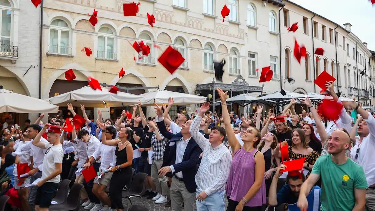 Graduation Party a Pordenone: domani la festa per laureati e diplomati, special guest Vincenzo Schettini - 