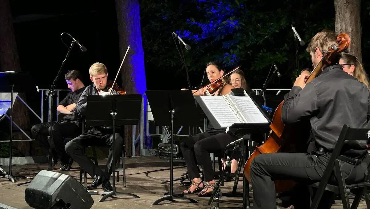 Lignano Sabbiadoro, torna "Notti di mezza estate": sei serate tra musica e parole dal 15 luglio -