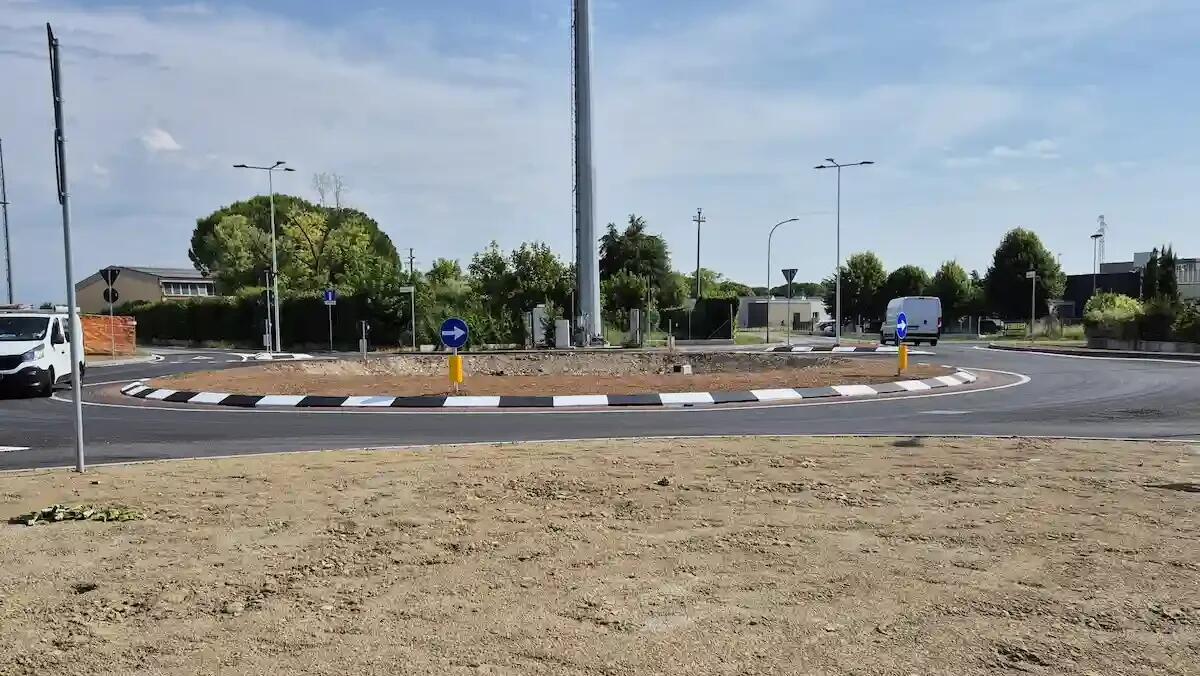 Villorba, nuova rotatoria e pista ciclabile per la sicurezza nella Zona Industriale - 
