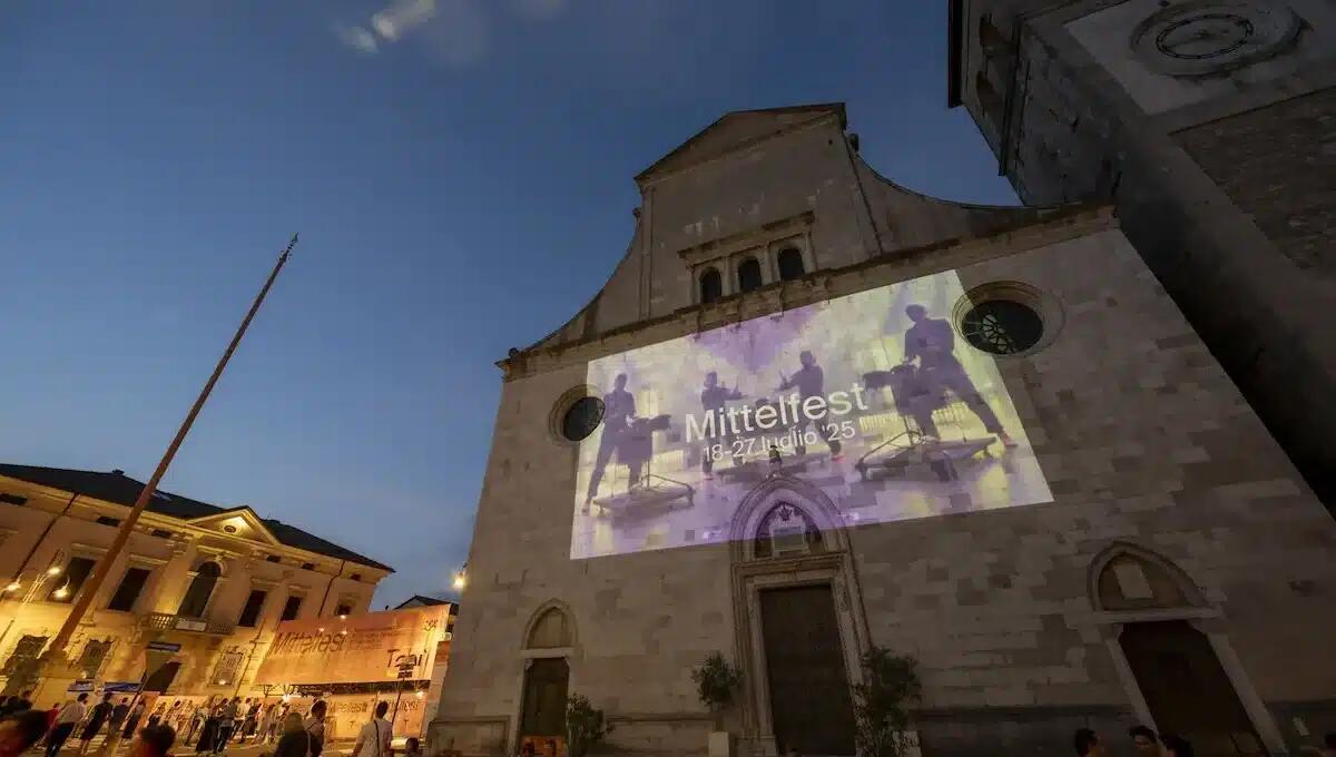 Teatro, musica e fotografia: il venerdì di Mittelfest tra debutti ed esperienze sensoriali - 
