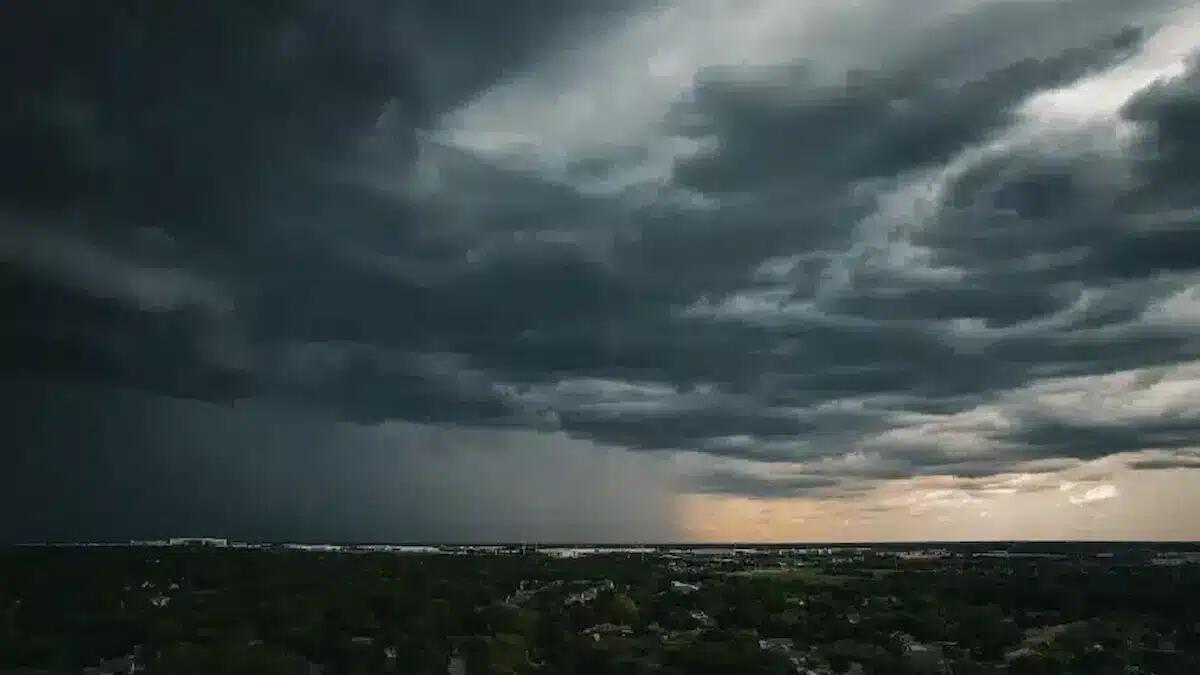 "Nelle prossime ore vento forte e temporali: allerta meteo in corso in FVG, tutte le previsioni aggiornate - 