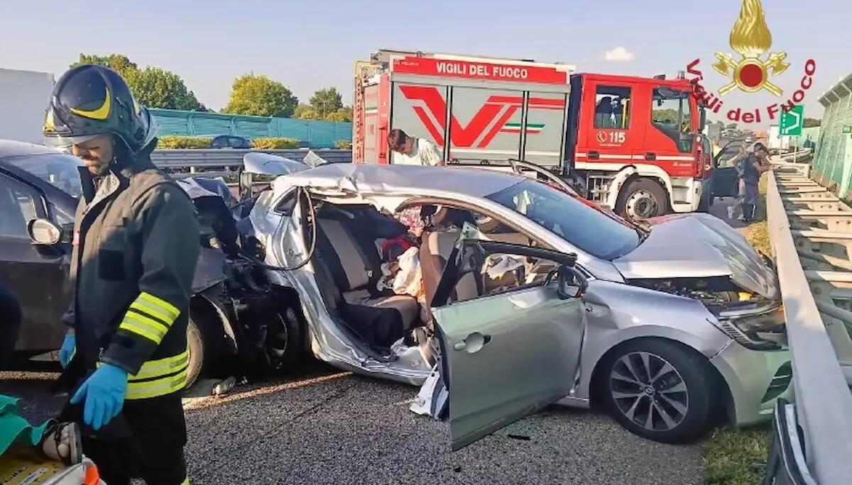 Tamponamento tra due auto in A4: ferite due donne, tratto autostradale chiuso - 