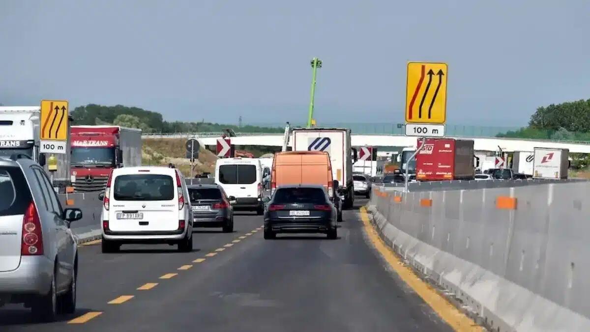 Traffico nel weekend in A4: sabato da bollino rosso, domenica previsti 170mila transiti -