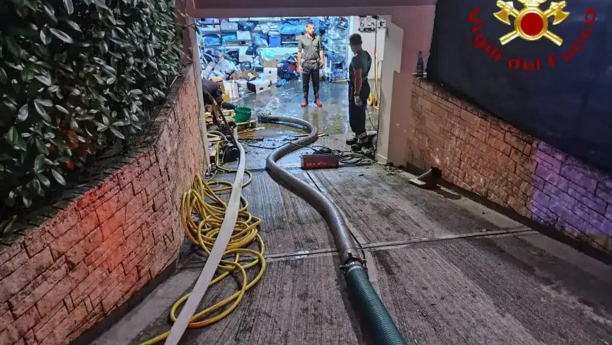 Maltempo in provincia di Treviso: allagamenti e danni. Esonda il Meschio a Vittorio Veneto - 