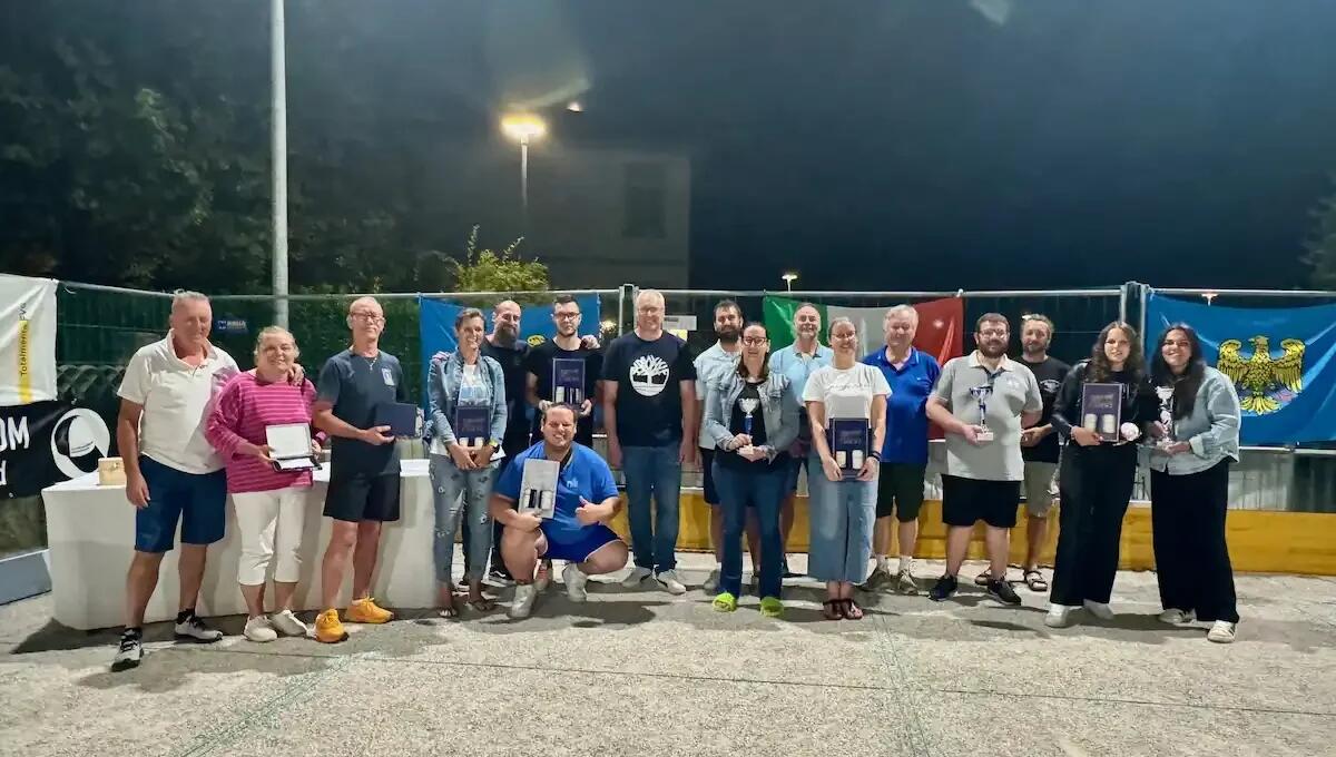 Gradiscutta di Varmo: la piazza diventa bocciodromo con oltre 250 partecipanti -