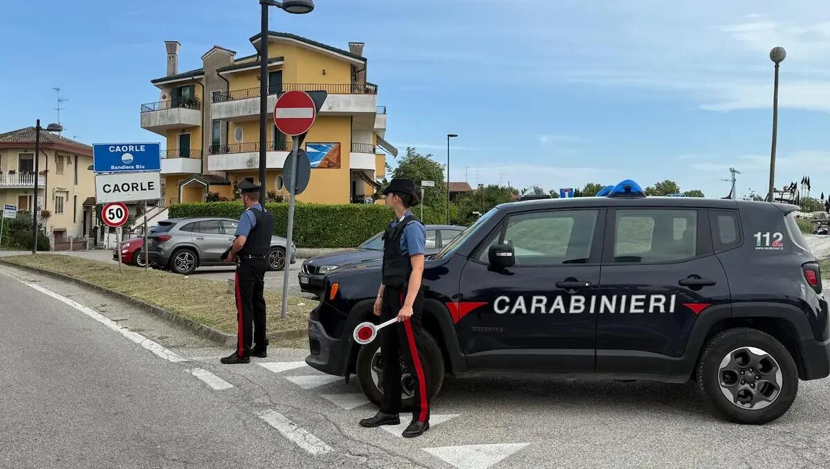 Spacciava in città a Caorle: 36enne straniero arrestato, aveva cocaina e 2.290 euro in contanti -