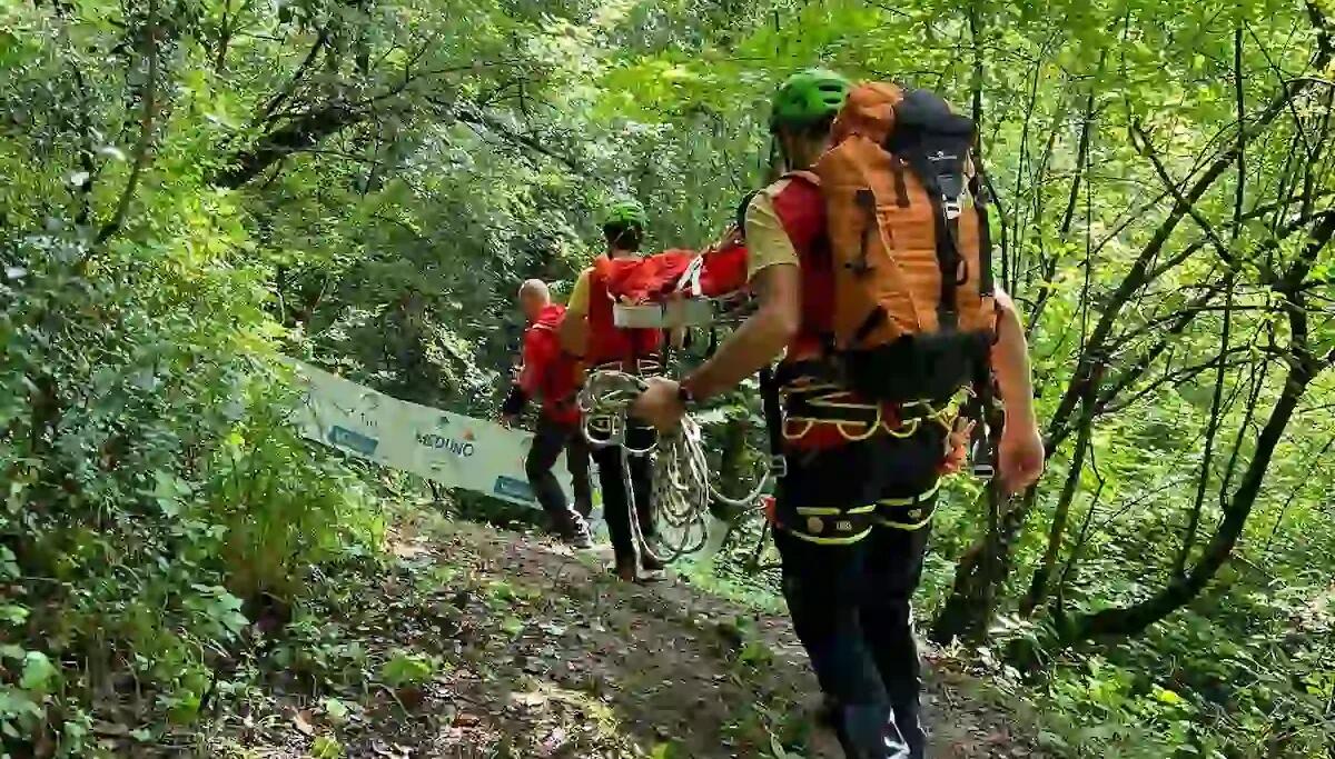 Malore durante i Mondiali di corsa in montagna a Meduno: 40enne si accascia poco dopo la partenza - 