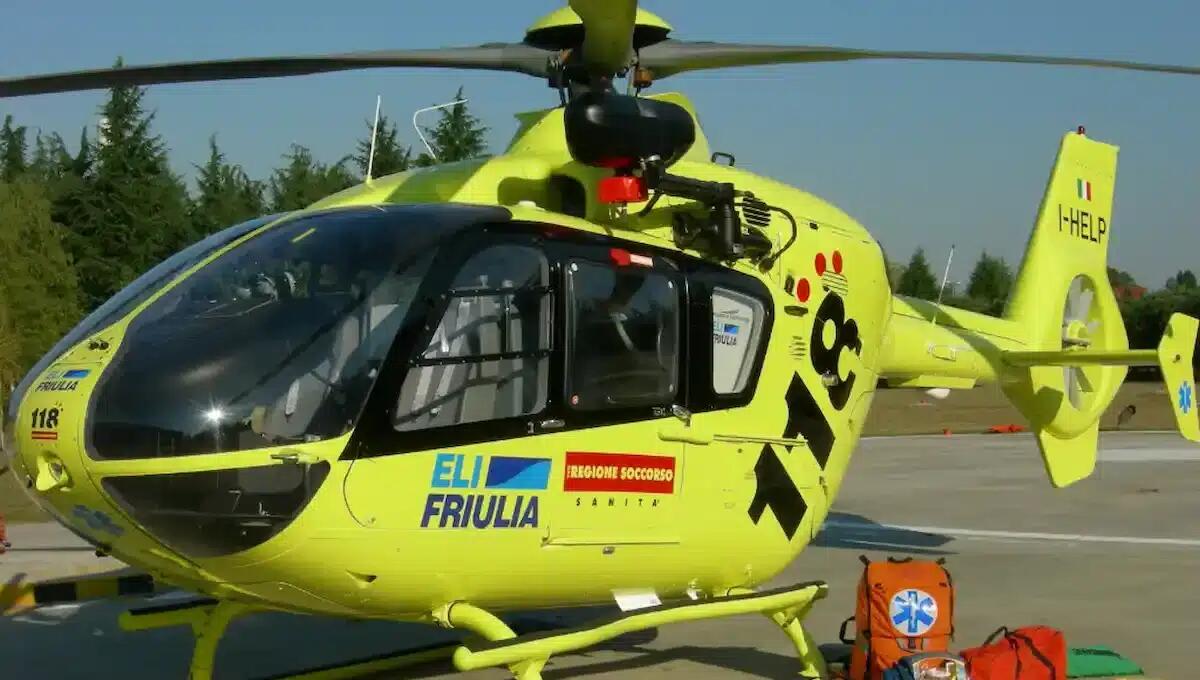 Tragico incidente a Lignano, turista austriaco scivola e cade in mare: non c'è nulla da fare per il 47enne - 