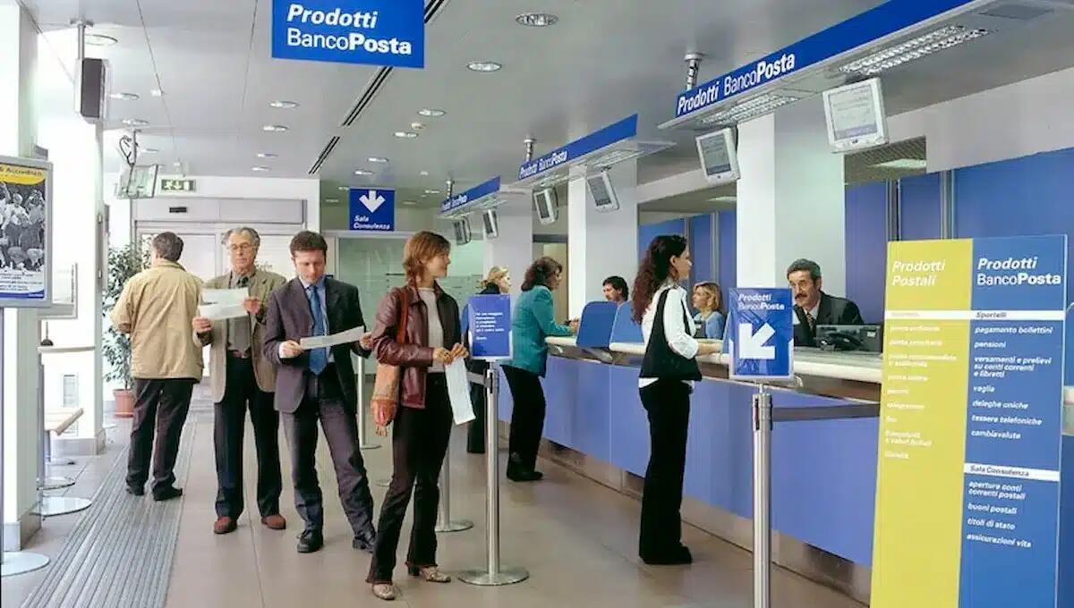 Udine e Pordenone: Poste Italiane non va in ferie, servizi postali garantiti anche ad agosto - 