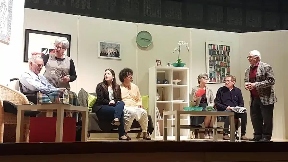 "Un calice a teatro" chiude a Moimacco tra degustazioni di vino e cultura friulana - 