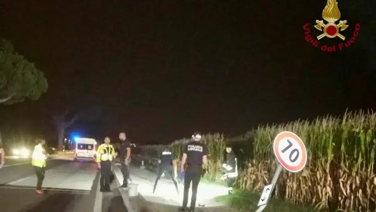 Jesolo, tragico scontro tra auto e moto: muore una 22enne di Trieste, grave il conducente -