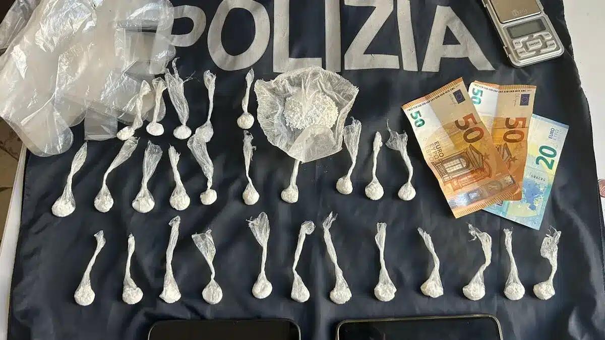 Arresto grazie all'app "You Pol": pusher 22enne tunisino in manette da una segnalazione anonima -