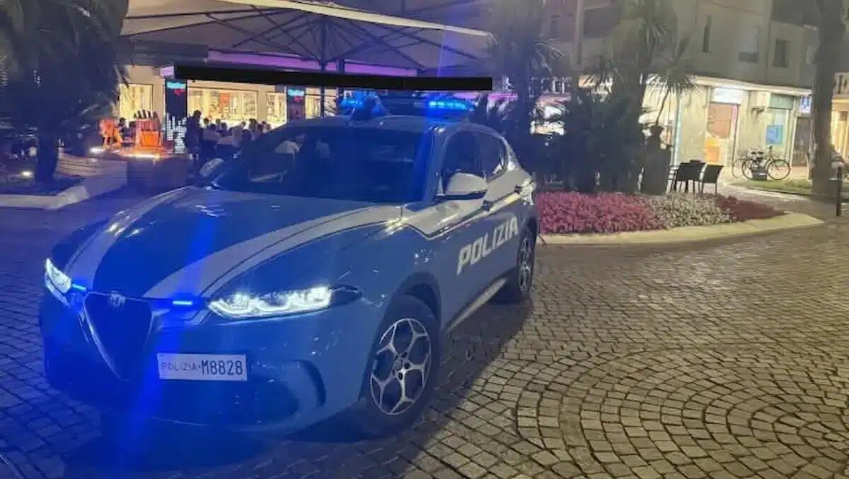 Lignano, è ubriaco e pretende alcolici: 46enne minaccia il titolare e aggredisce la Polizia - 