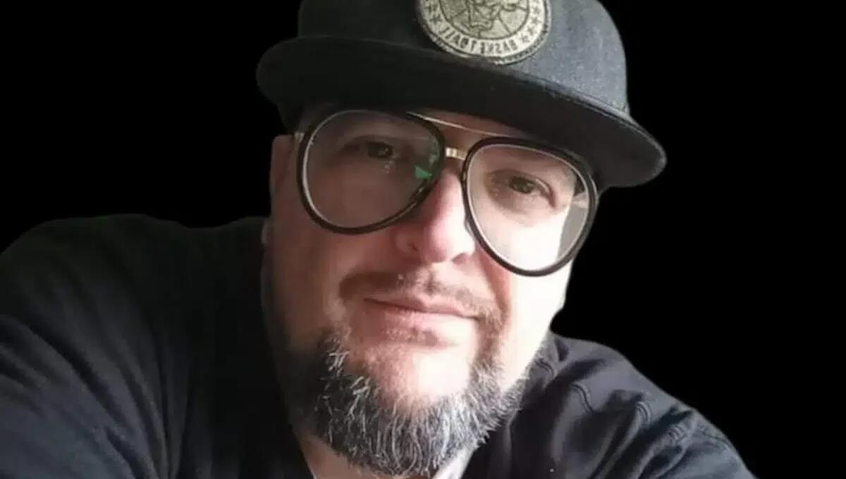 Addio a dj Jimmy Cash: icona della movida del Nordest, stroncato da malore a 50 anni -