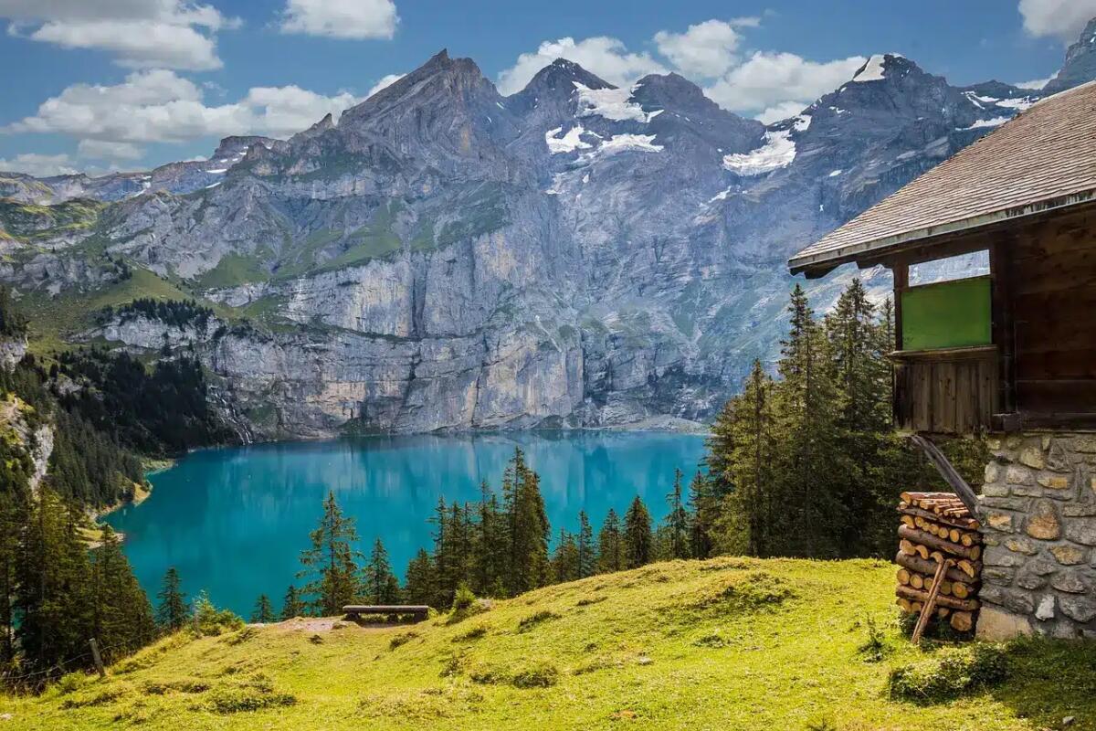 Perché in Friuli e Veneto nel 2025 cresce la montagna e cala la vacanza al mare? - 