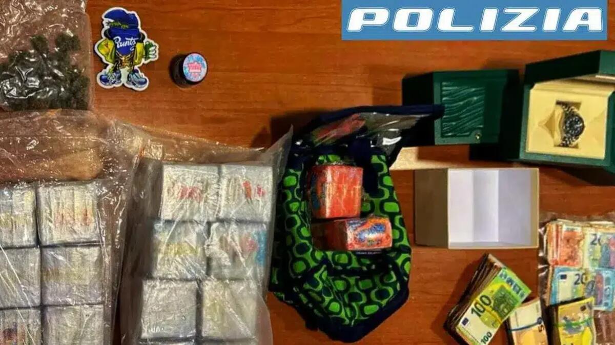 Dichiarava un reddito ridicolo, ma viveva da "signore" con i soldi della droga: arrestato 29enne -
