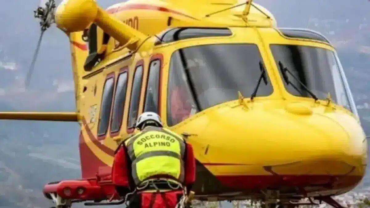 Malore fatale in quota: 58enne si accascia a due passi dal rifugio e muore davanti alla moglie - 