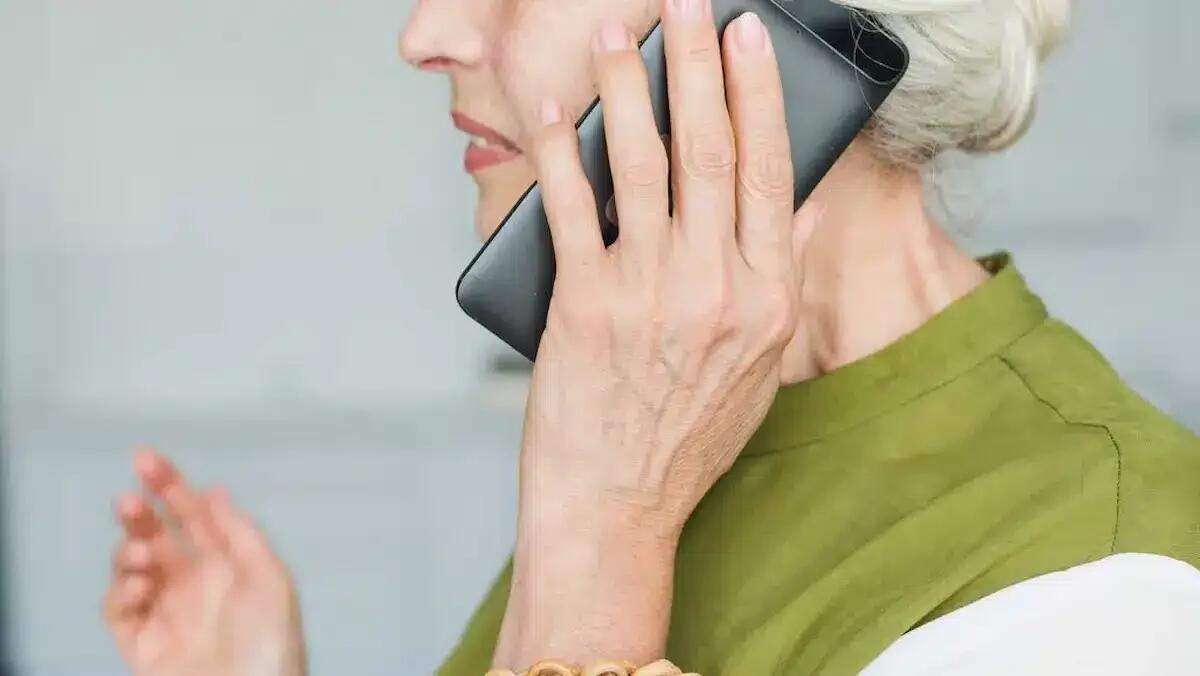 Nuova truffa telefonica, falso direttore di banca: sottratti circa 5mila euro a una donna di Trieste - 