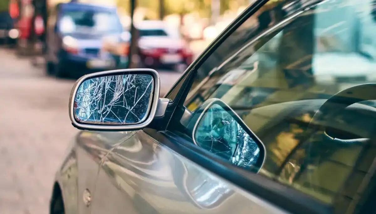 "Truffa dello specchietto" ai danni di una 70enne a San Donà di Piave: denunciato 30enne siciliano -