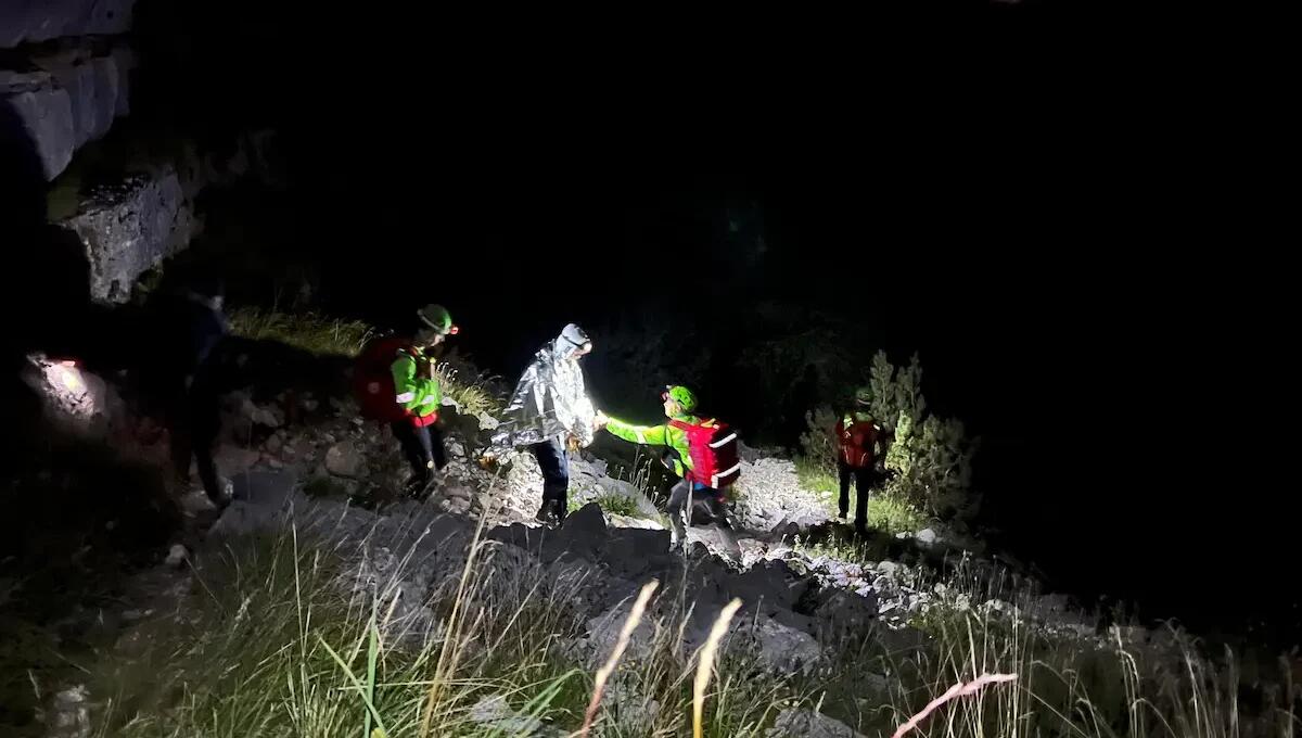 Si sente male in campeggio: scout 18enne soccorso in piena notte -