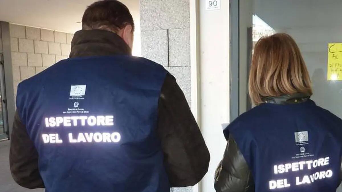 Controlli in bar e aziende agricole in provincia di Gorizia, lavoratori in nero: due attività sospese - 
