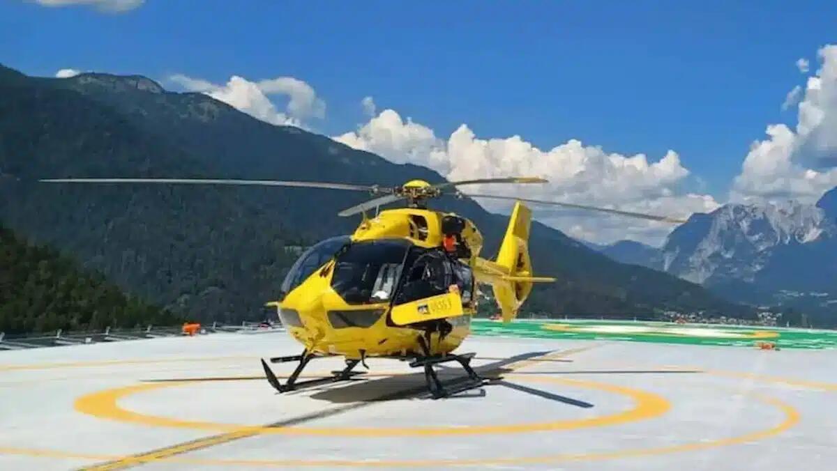 Minorenne cade in mountain bike, alpinista precipita in quota: elicottero Falco 2 in azione -