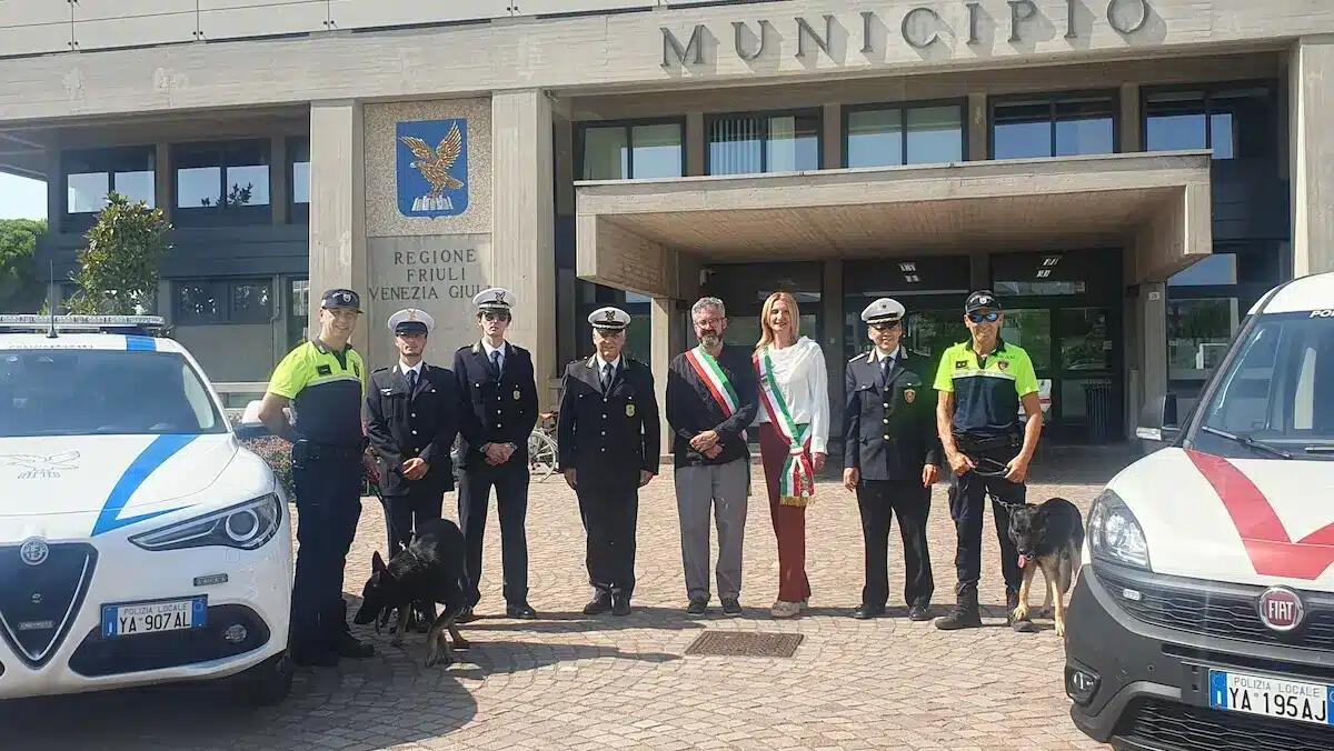 Ferragosto a Lignano: i cani antidroga Hyper e Boti "fiuteranno" spiagge ed eventi -