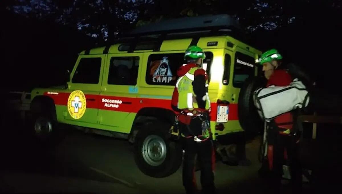 Sei adolescenti tedeschi dispersi nei boschi, intervento notturno del Soccorso alpino: sani e salvi - 