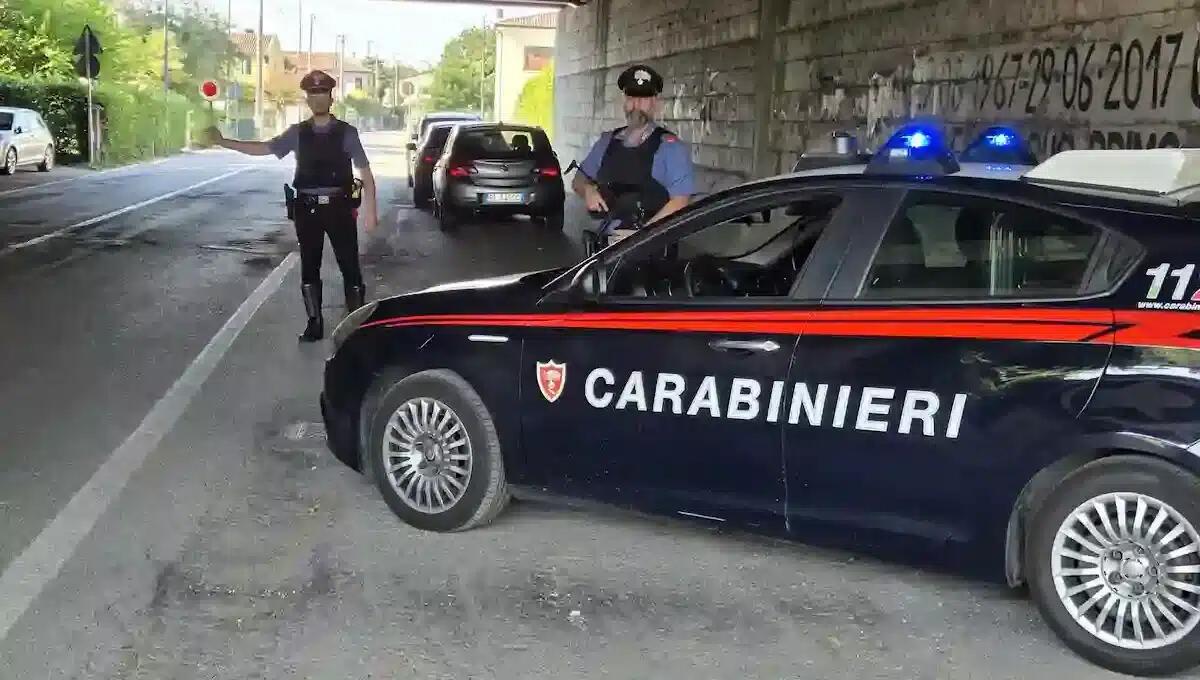 Intensificati i controlli stradali nel week-end, al volante in stato di ebbrezza: ritirate quattro patenti - 